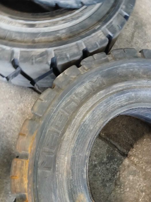 Opony Solideal Magnum, pełne w rozmiarze 650x10 do wózka widłowego