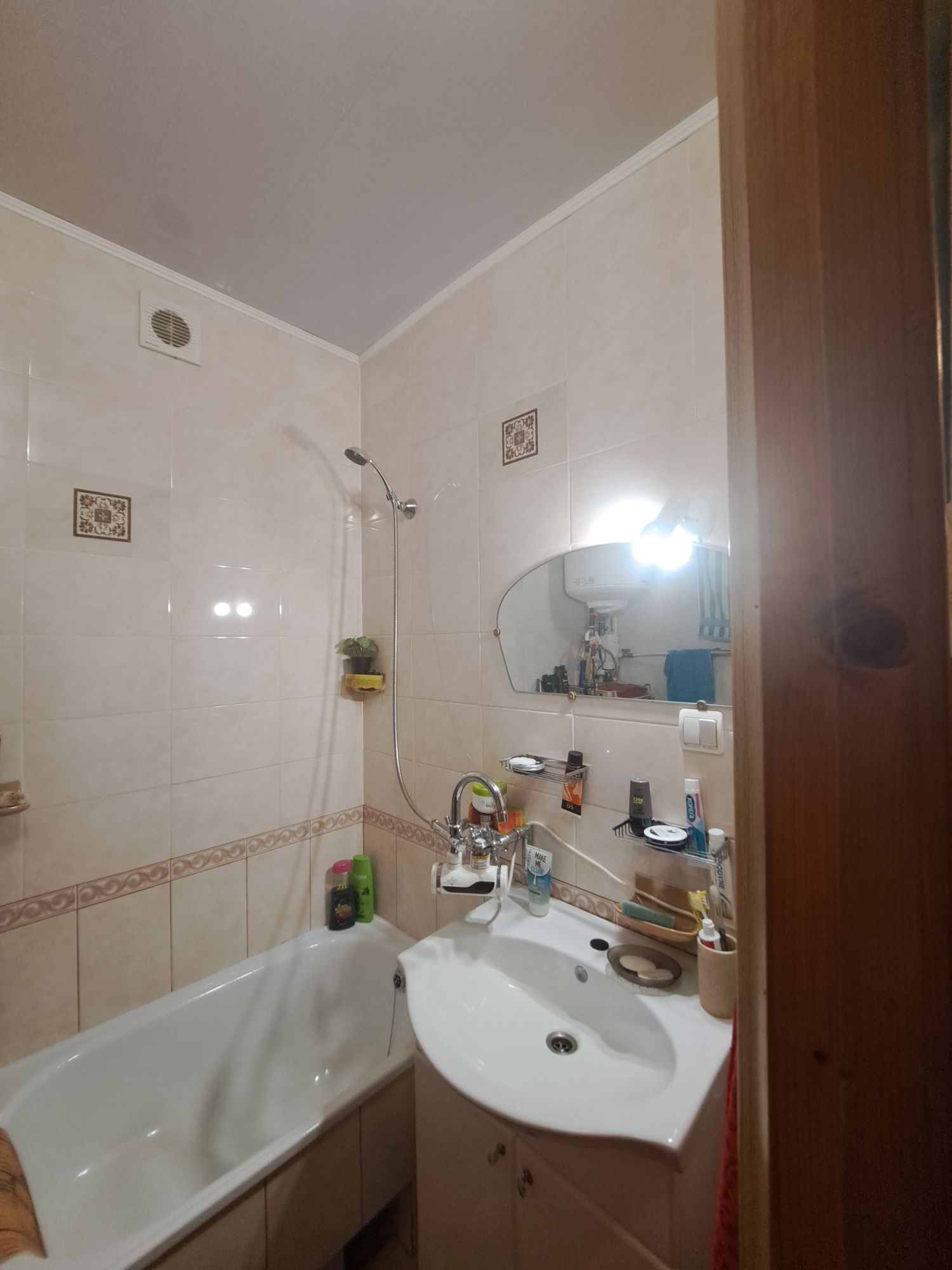 Продається дворівнева квартира у Загвізді