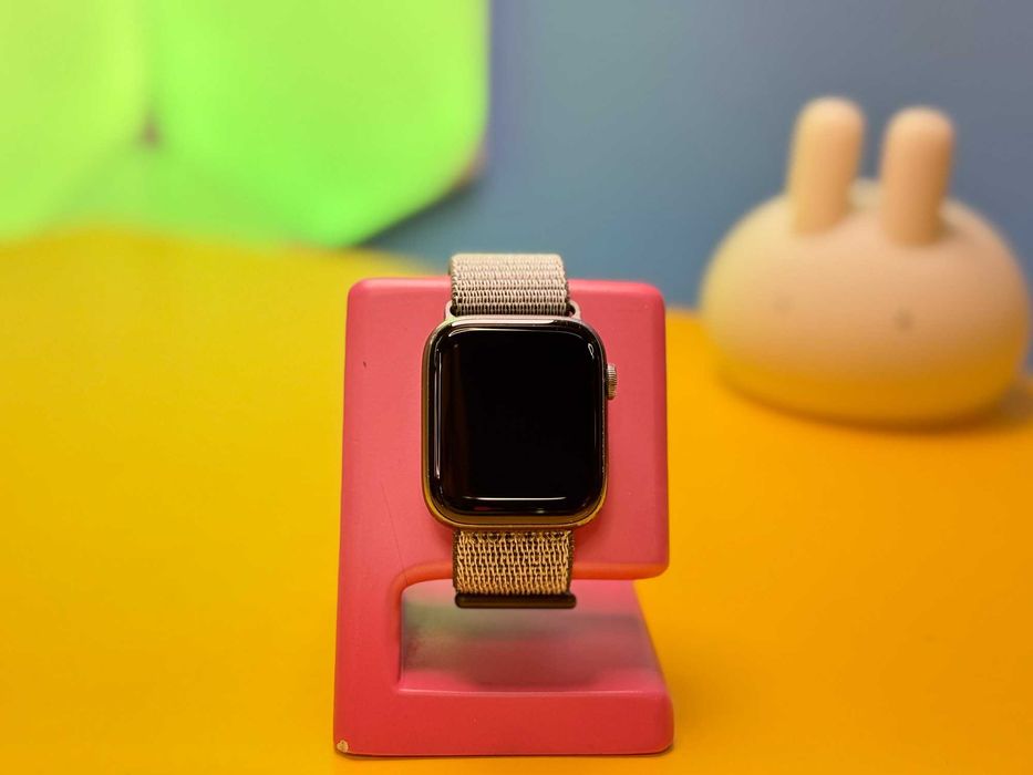 Смарт-годинник Apple Watch Series 5 GPS 44mm (148816) Б/У З ГАРАНТІЄЮ