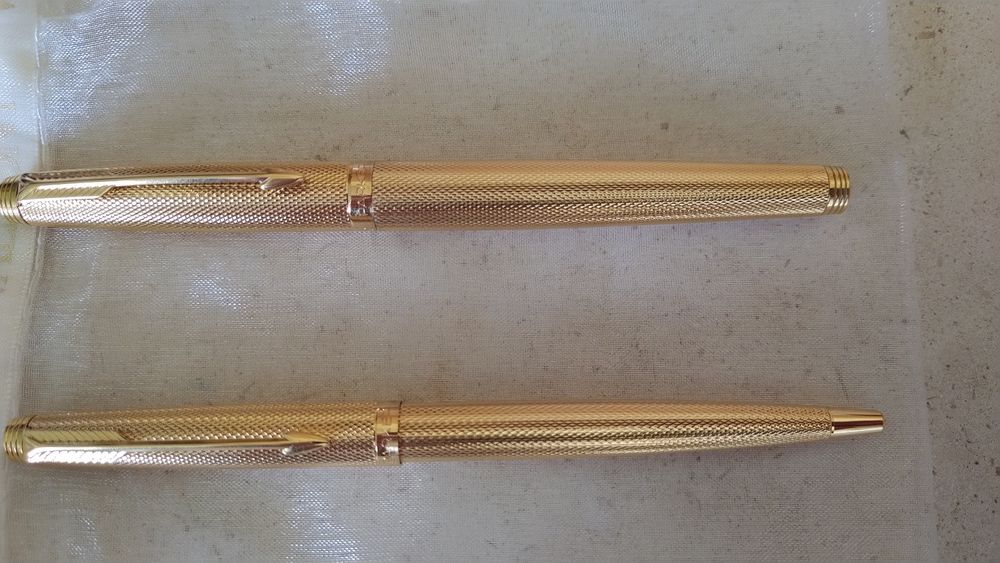 Conjunto parker placados a ouro