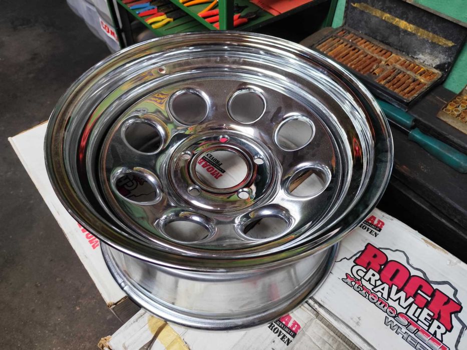 Jeep Grand Cherokee Wrangler nowe felgi chromowane 16x8