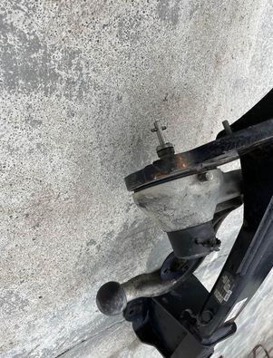 Suporte pára-choques traseiro bmw e92 c/bola de reboque westfalia