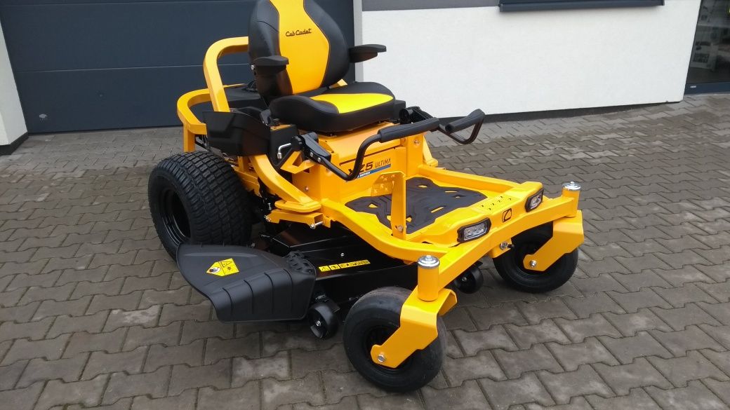 Traktorek kosiarka CUB CADET XZ5 137CM  V Kawasaki 22KM USA od ręki