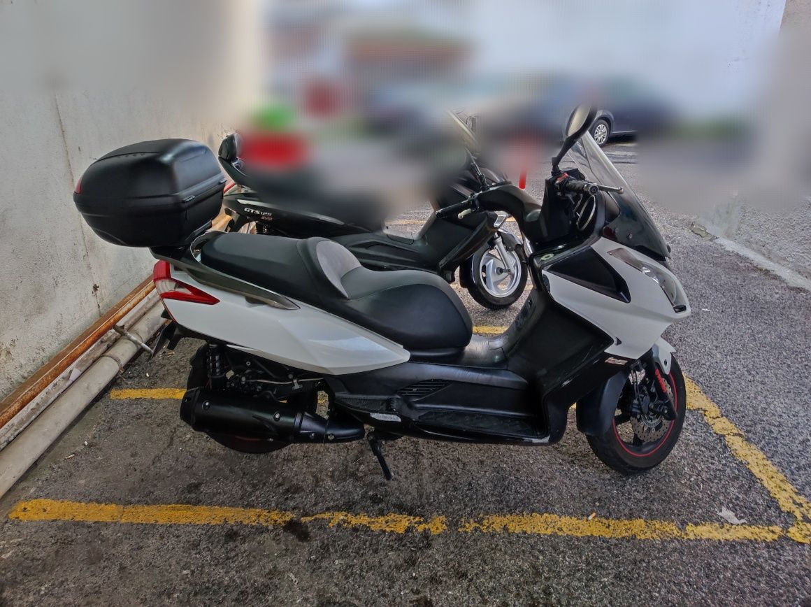 Kymco Downtown 125