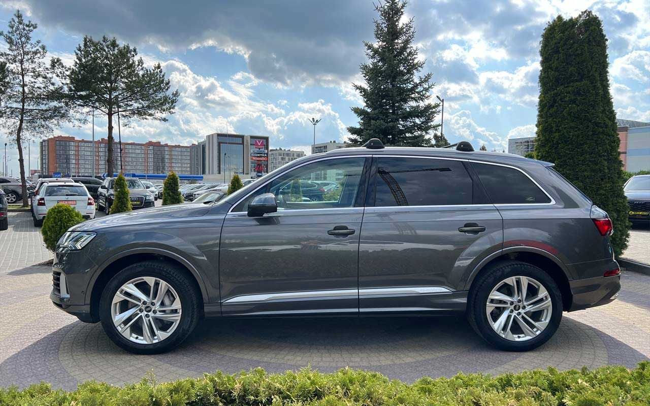 Audi Q7 2020 року