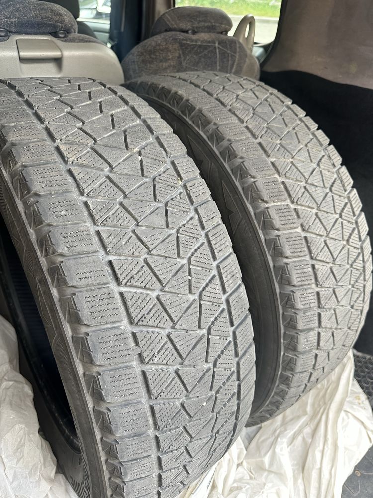 Bridgestone Blizzak DM-V-2 225/65 R17
