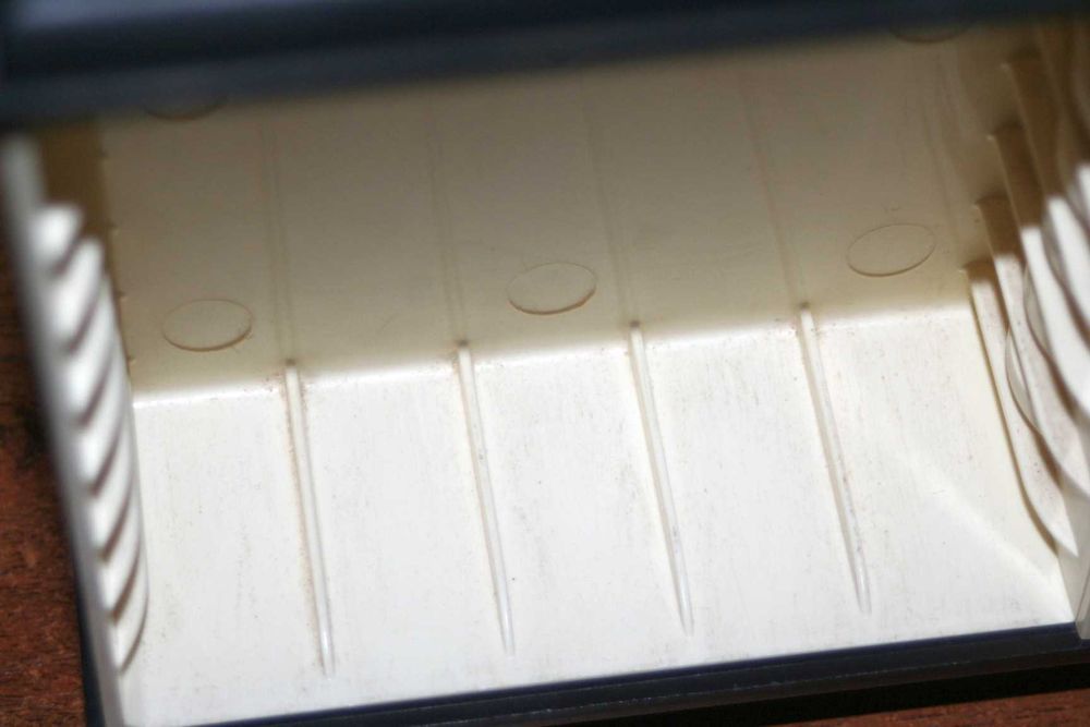 Кассетный блок для аудиокассет.