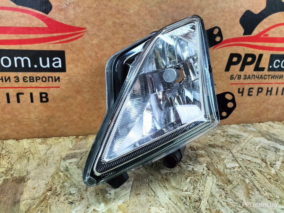 Ford Focus Mk4 18-22 Фара противотуманная левая туманка JX7B-13B221-DC