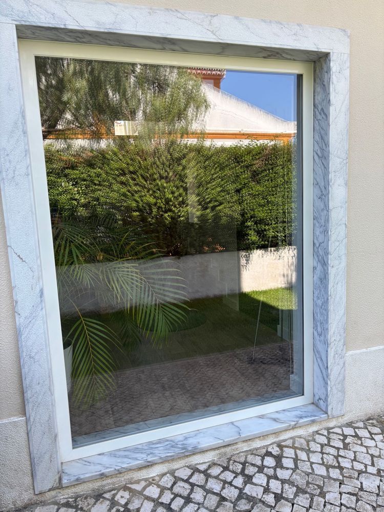 Janela  fixa , vidro duplo 2x1,5 caixilharia ALU lacado