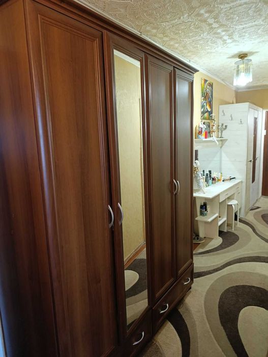 Продам 4-кімнатну квартиру Павлоград ПШС