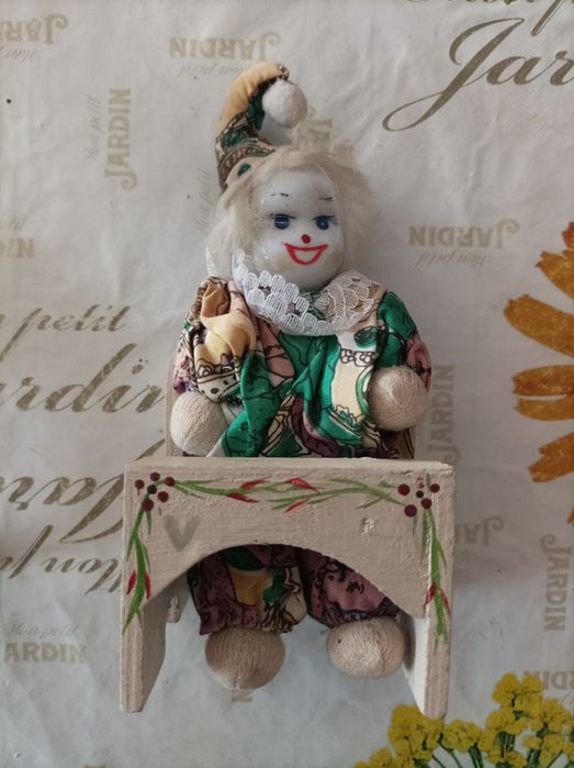 Bonecos palhaços vidro e louça