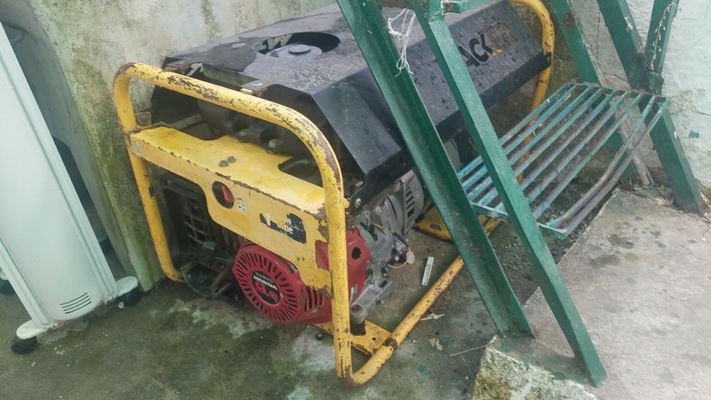 Gerador WACKER com Motor Honda GX270 – 9.0HP – A Gasolina         
?