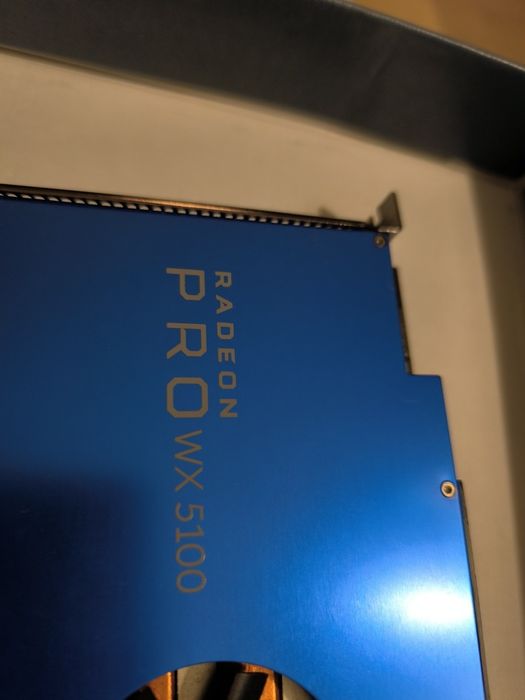 AMD RadeonPro WX 5100 8 Gb