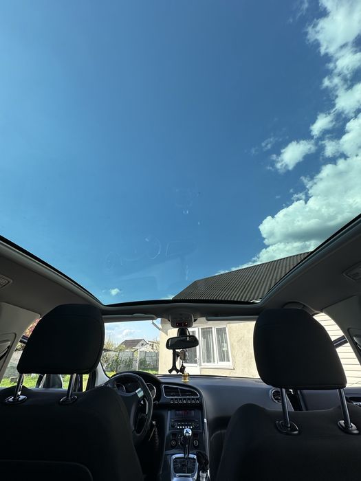 Продам  сімейне авто