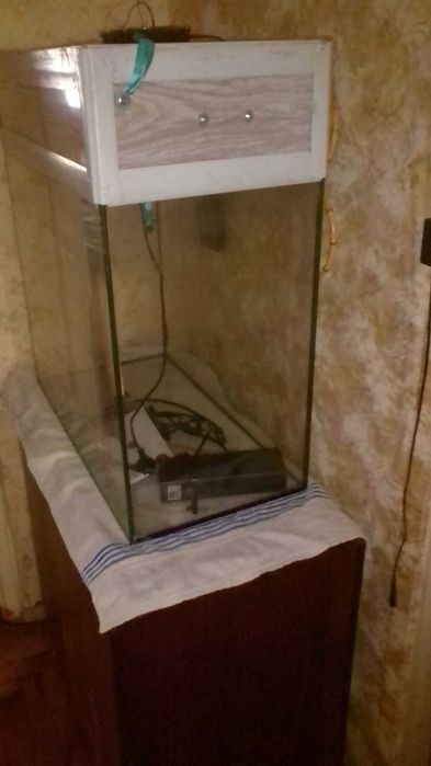 продам аквариум на 90 литров