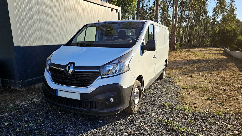 Renault Trafic 2.0 dCi L1H1 (c/ IVA)