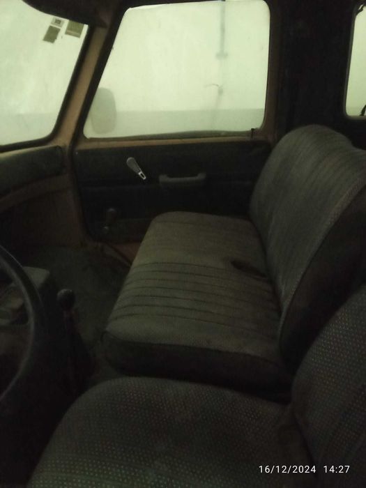 Bedford CF van 97G70 - ano 1979, para restauro, com documentos