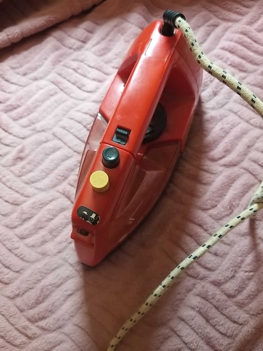 Продам рабочий  японский утюг