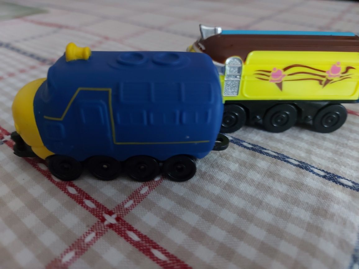 Stacyjkowo dwie lokomotywy