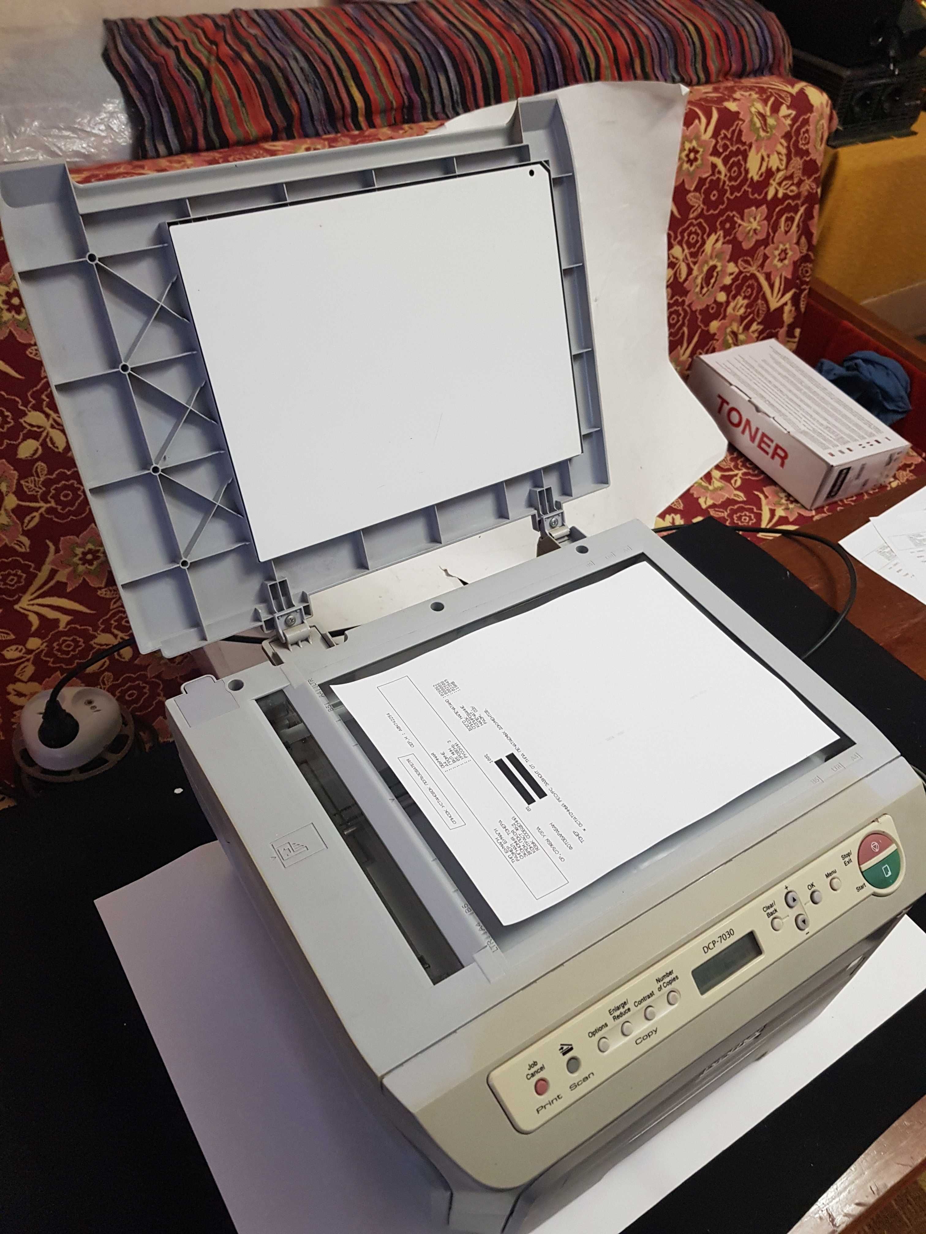 Принтер БФП лазерний Brother DCP-7030