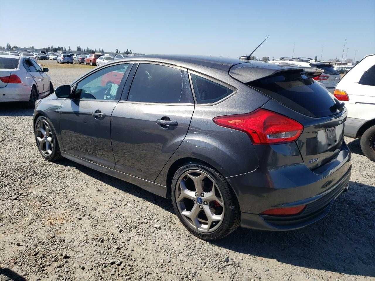 2018 Ford focus ST