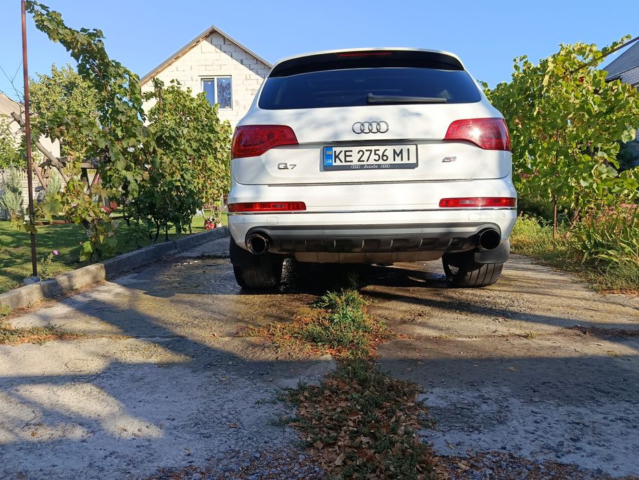 Продам Audi Q7 в отличном состоянии