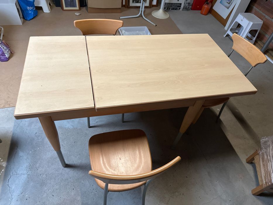 Mesa cozinha madeira maciça com cadeiras extensível