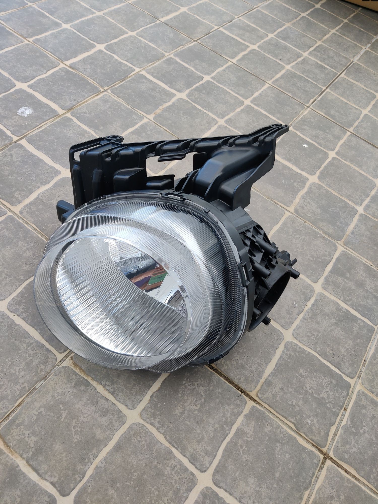 Farol Principal Nissan Juke Novo