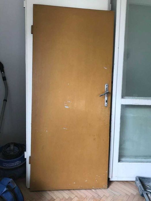 Drzwi Białe Przeszklone – Idealne na Działkę lub do Piwnicy