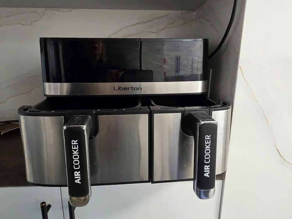 Аэрогриль,практически новый