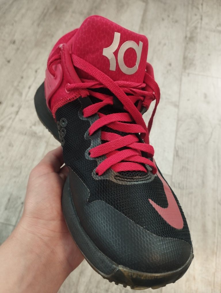 Баскетболтные кросовки nike kd Trey Y5 40размер, торг есть