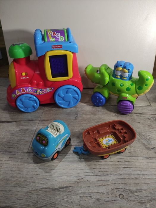 Развивающие игрушки Fisher Price "Little People"