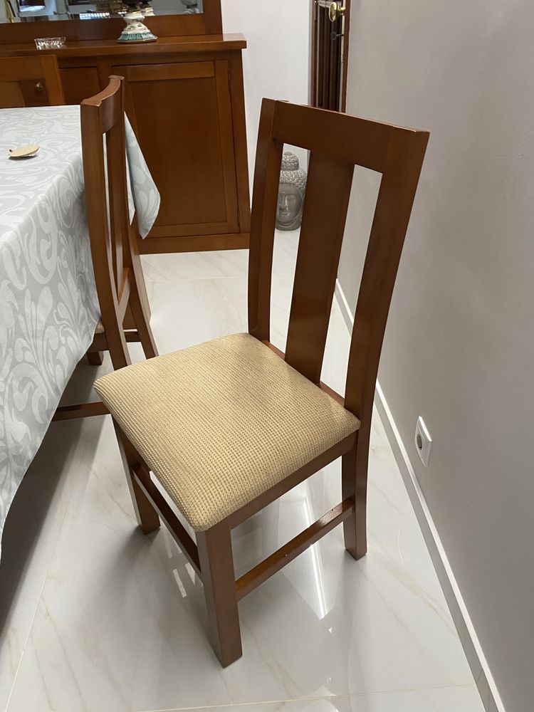 Vendo mesa + cadeiras para 6 pessoas