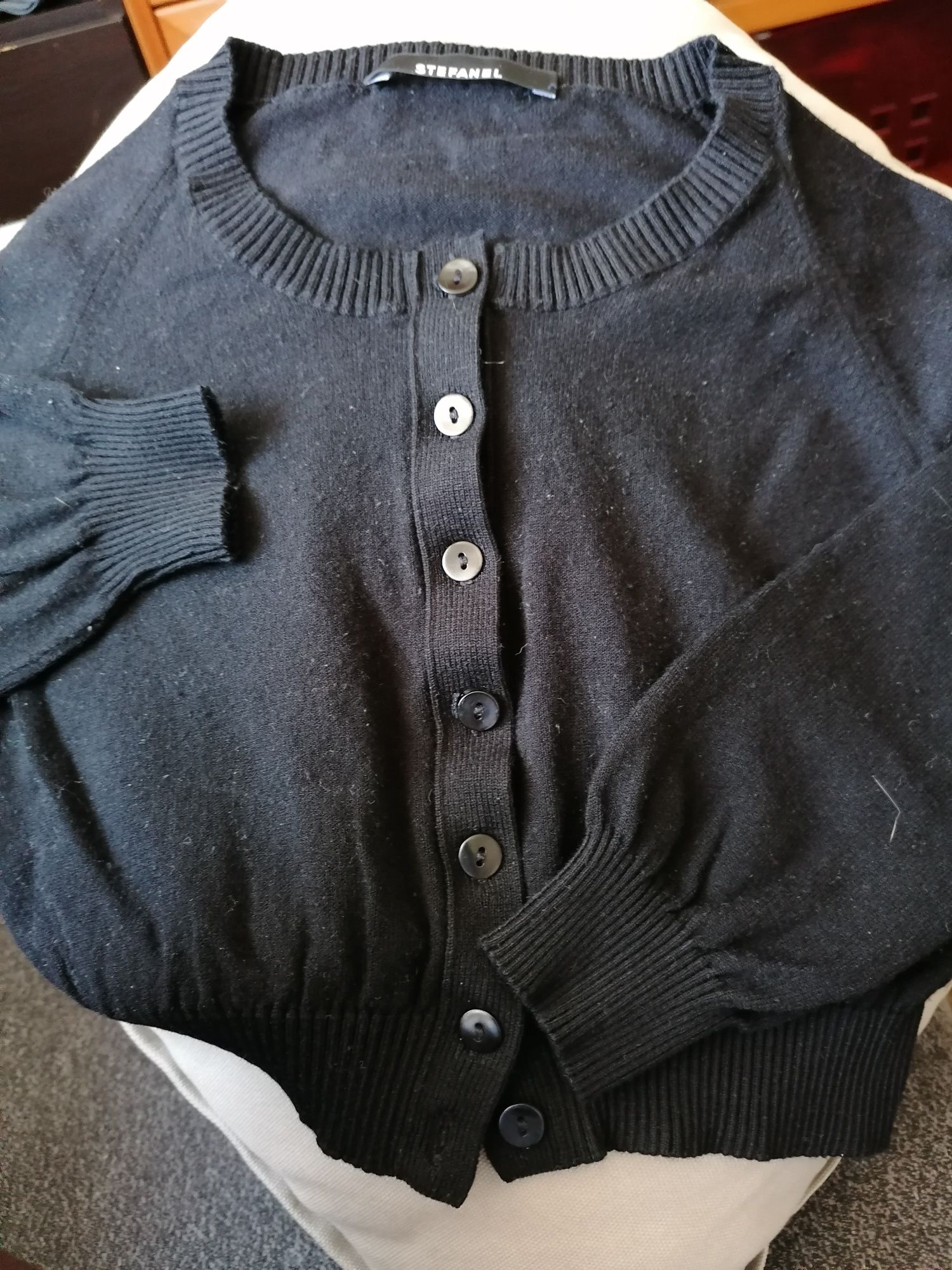 Casaquinho modelo bolero preto