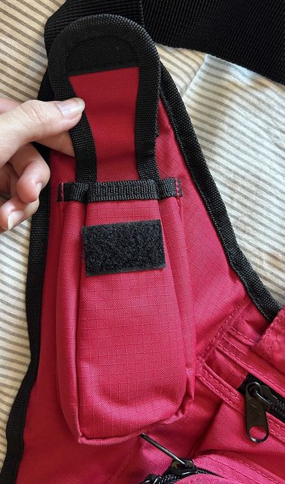 Mala Berg Outdoor Messenger vermelha