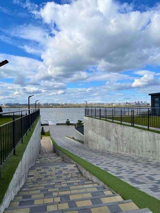 Продаж Таунхаус Комфорт Сіті Лагуна Comfort City Lagoon Перемога