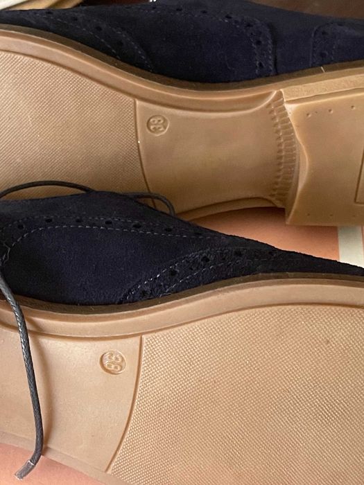 sapatos nº 38 em camurça por estrear