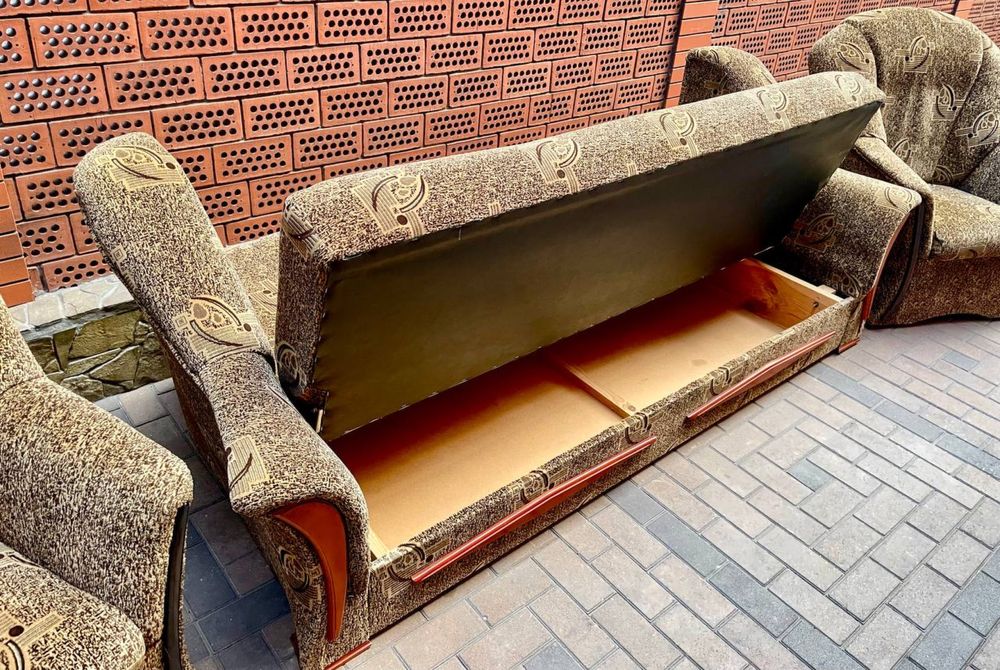 Комплект м'яких меблів "Лорд": диван-ліжко + 2 крісла Західна Україна