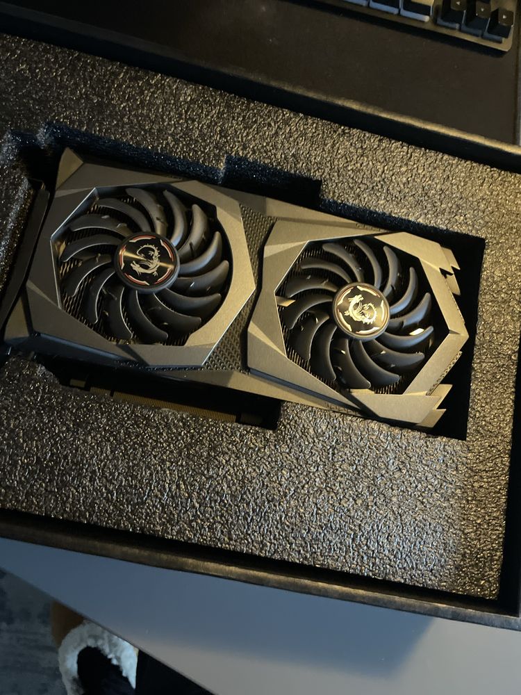 PC Gaming AMD e RTX