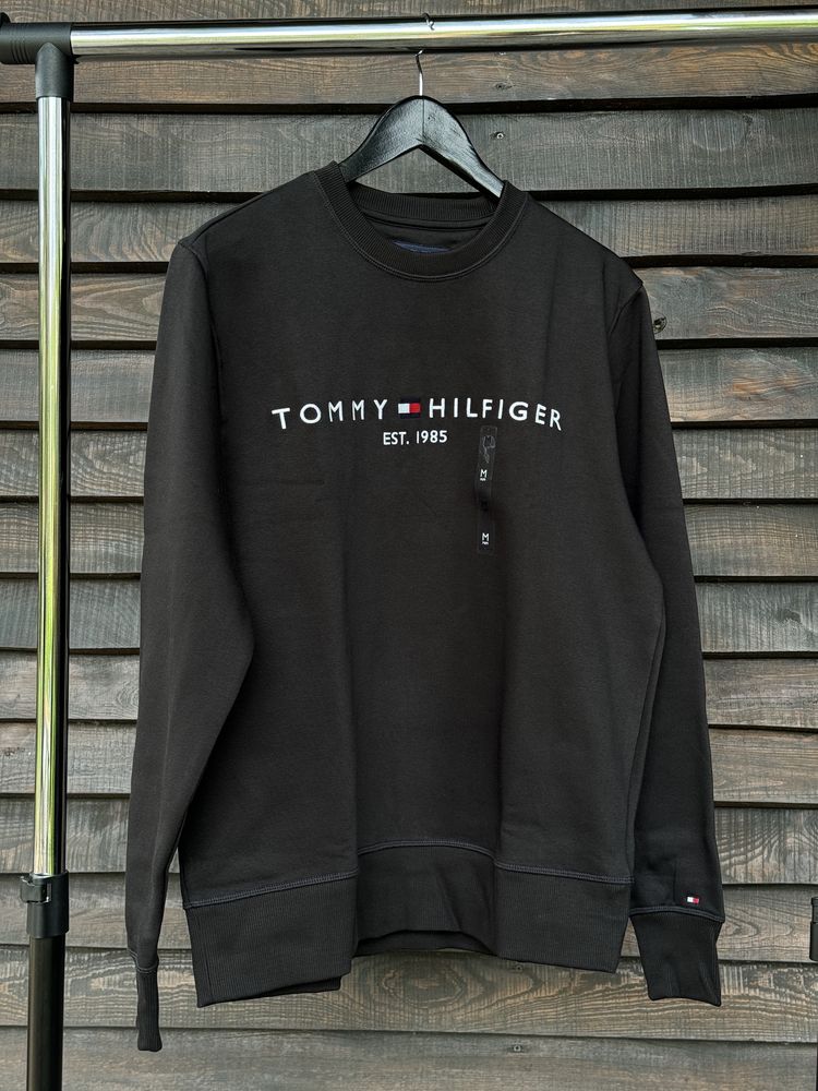 Кофта  Tommy Hilfiger оригінал чорний S