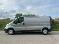 Opel Vivaro Trafic long