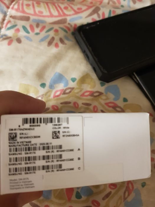 Auriculares Samsung buds +