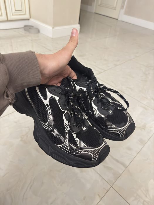 Продам balenciaga 3xl