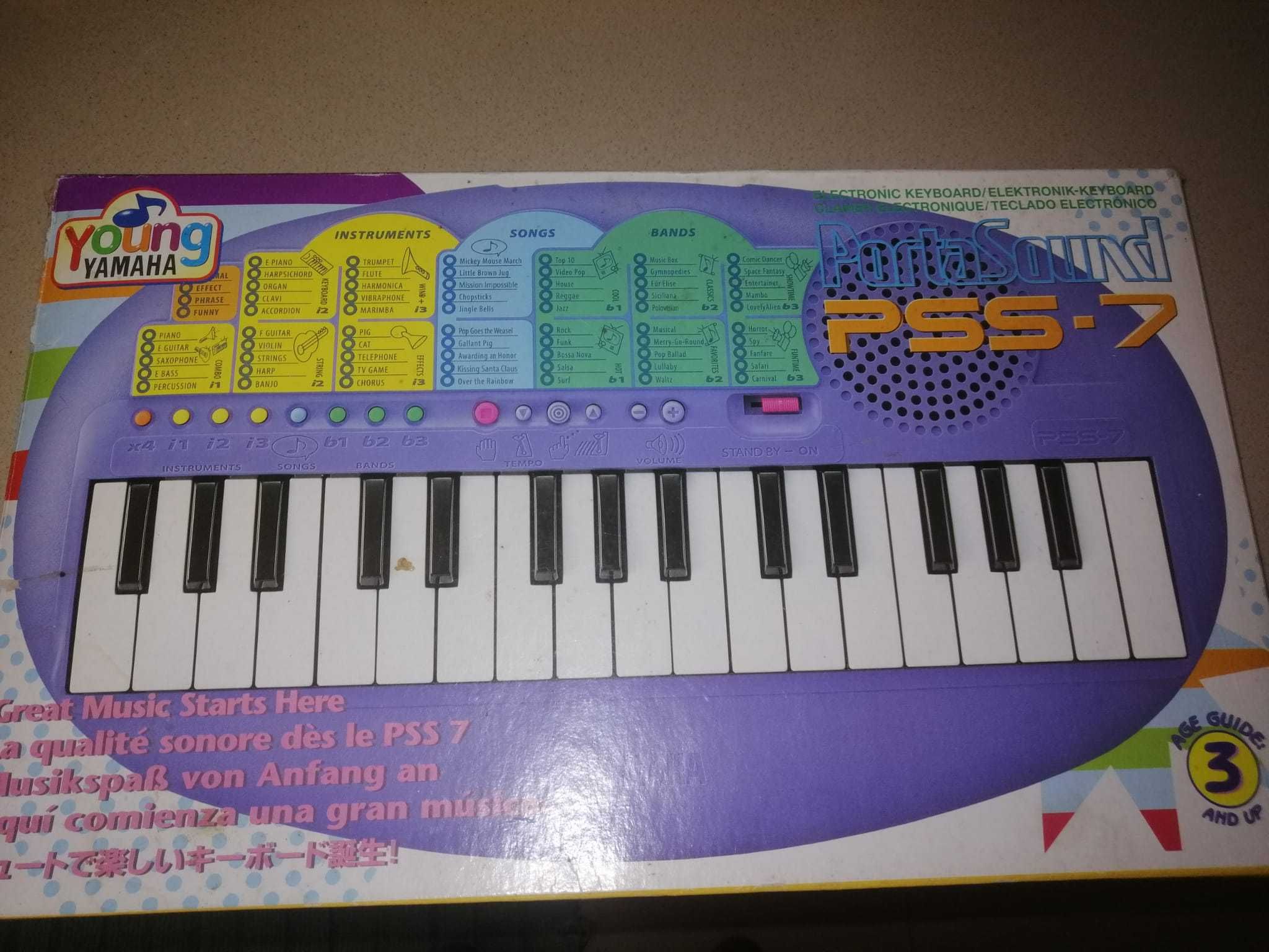 Piano Yamaha para Criança. Como novo.