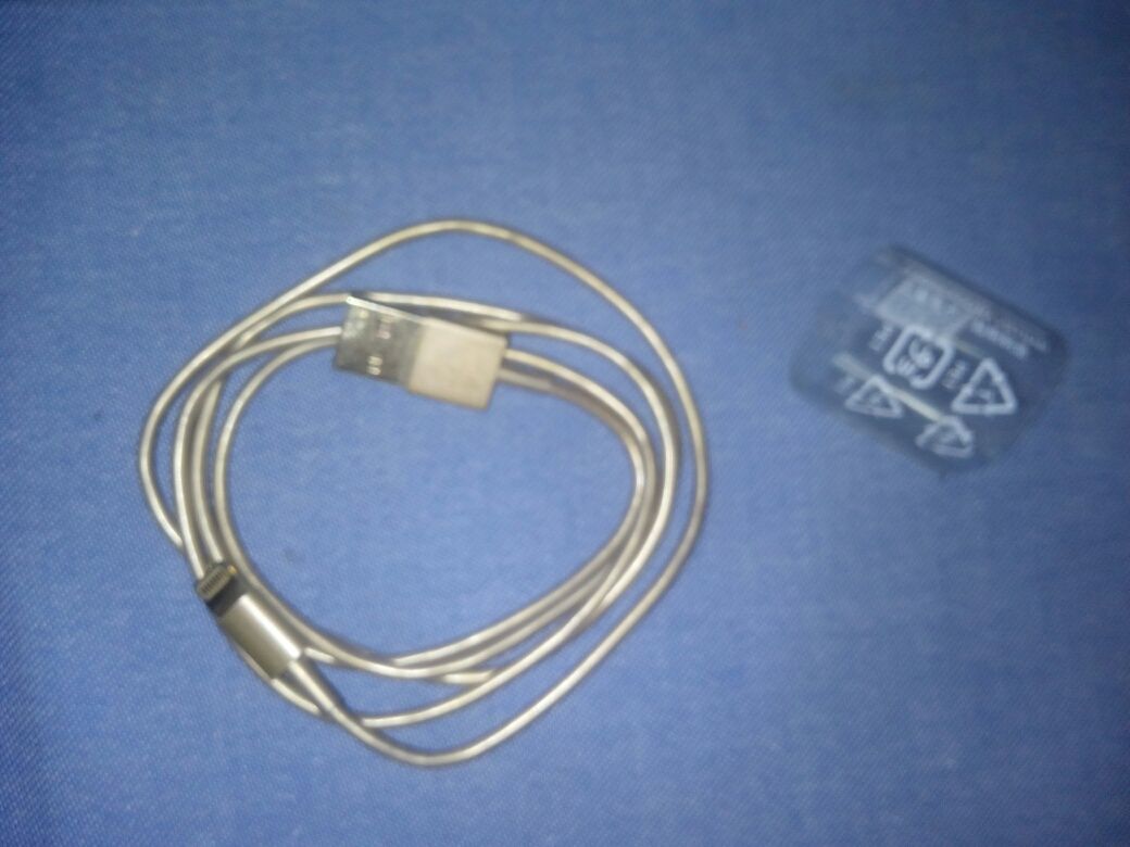 Кабель lightning до iPhonе