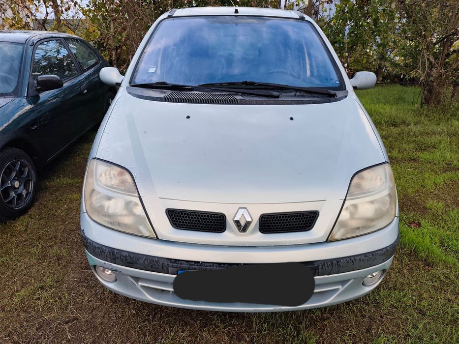 Renault Scenic 1.4 gasolina 2003 para peças todo o material disponível