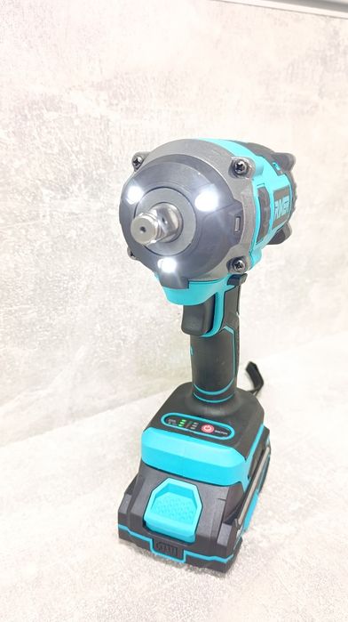 Гайковерт акумуляторний RIKER RTW 20/950K, 20В, 950Нм, 1/2" квадрат