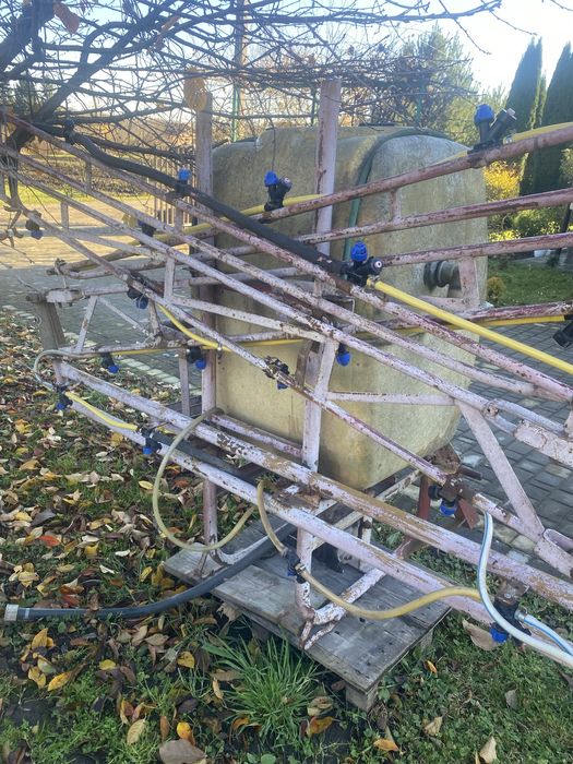 Оприскувач до трактора