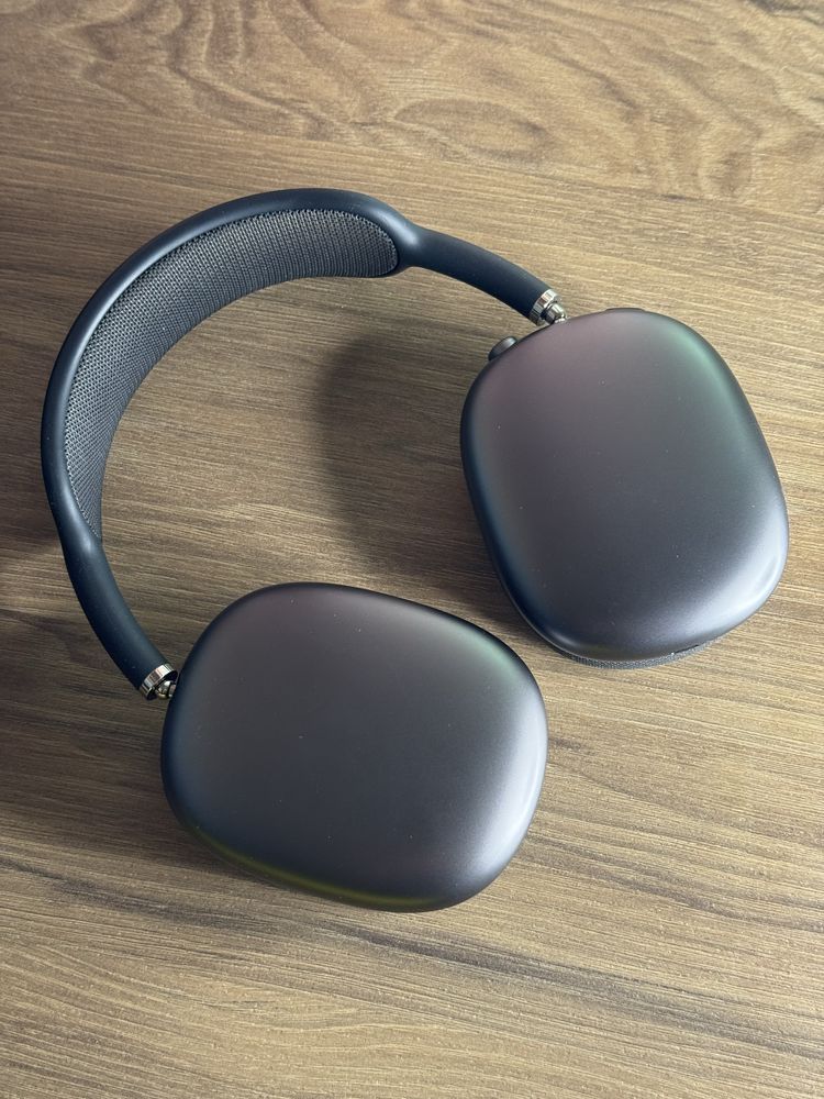 Apple AirPods Max Space Gray