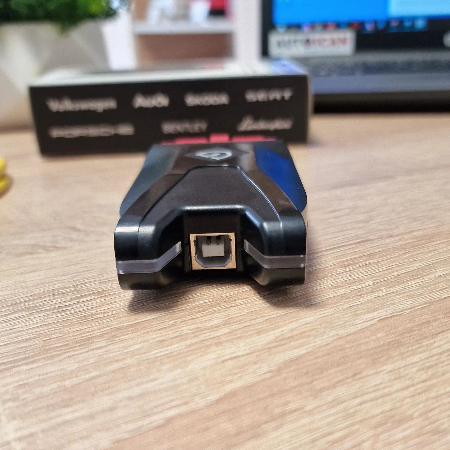 Вася 24.4.0 + флешка автосканер для Audi/VW/Skoda/Seat (VCDS HEX-V2)